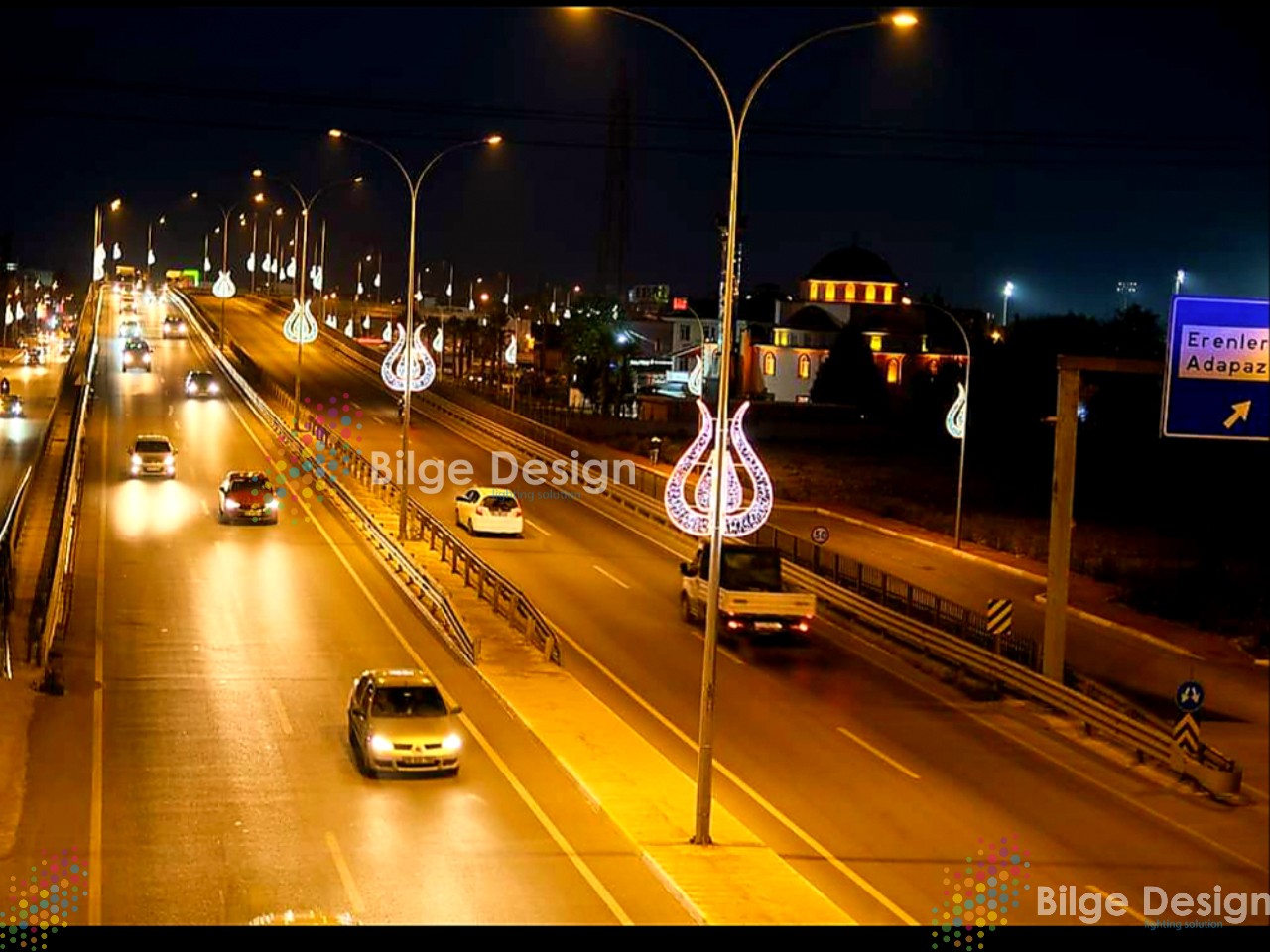Sakarya Büyükşehir Belediyesi Cadde Yol Işık Süslemesi Direk Motifi