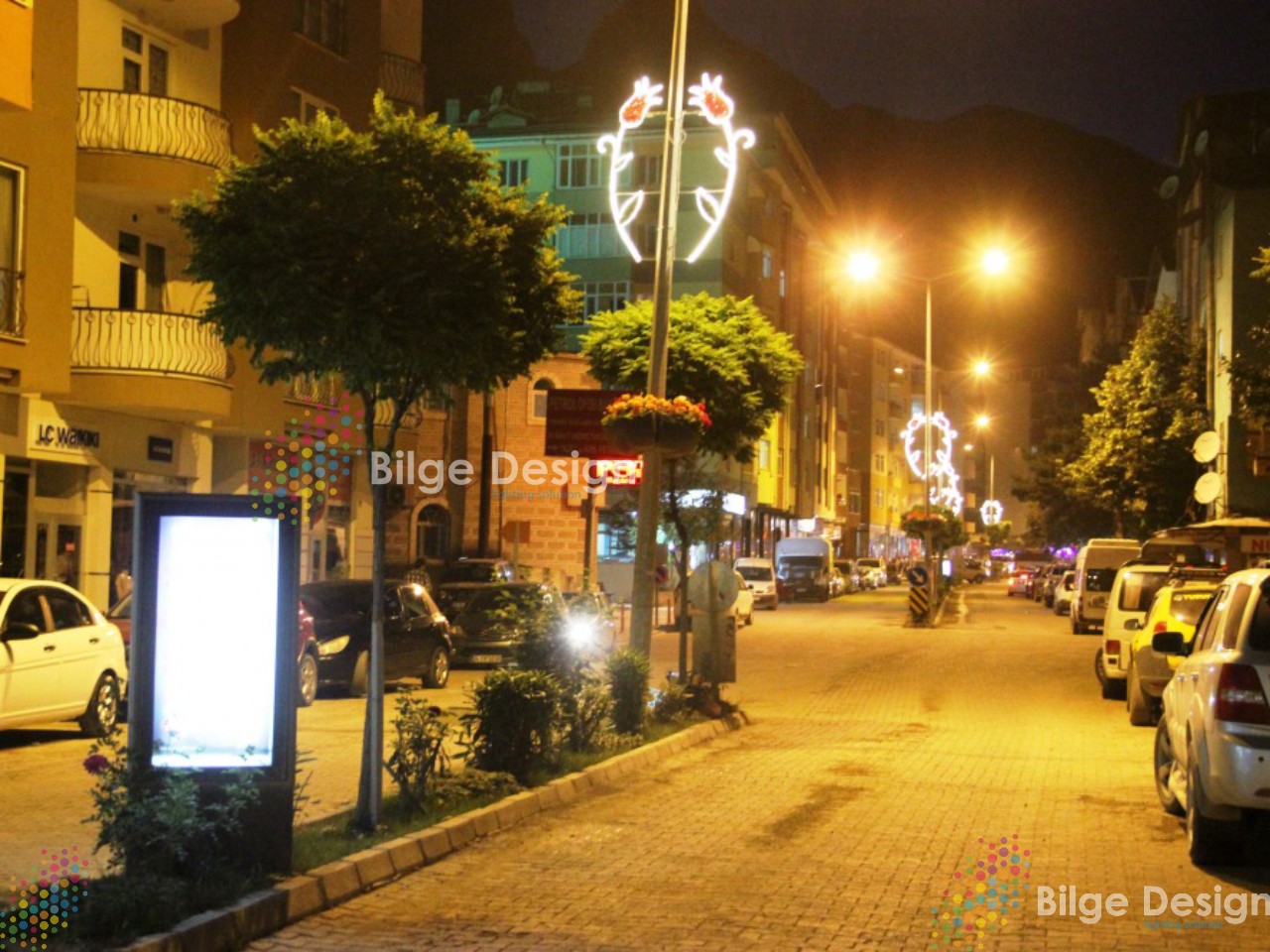 Artvin Yusufeli Belediyesi Cadde Işık Süsleme Direk Motifi